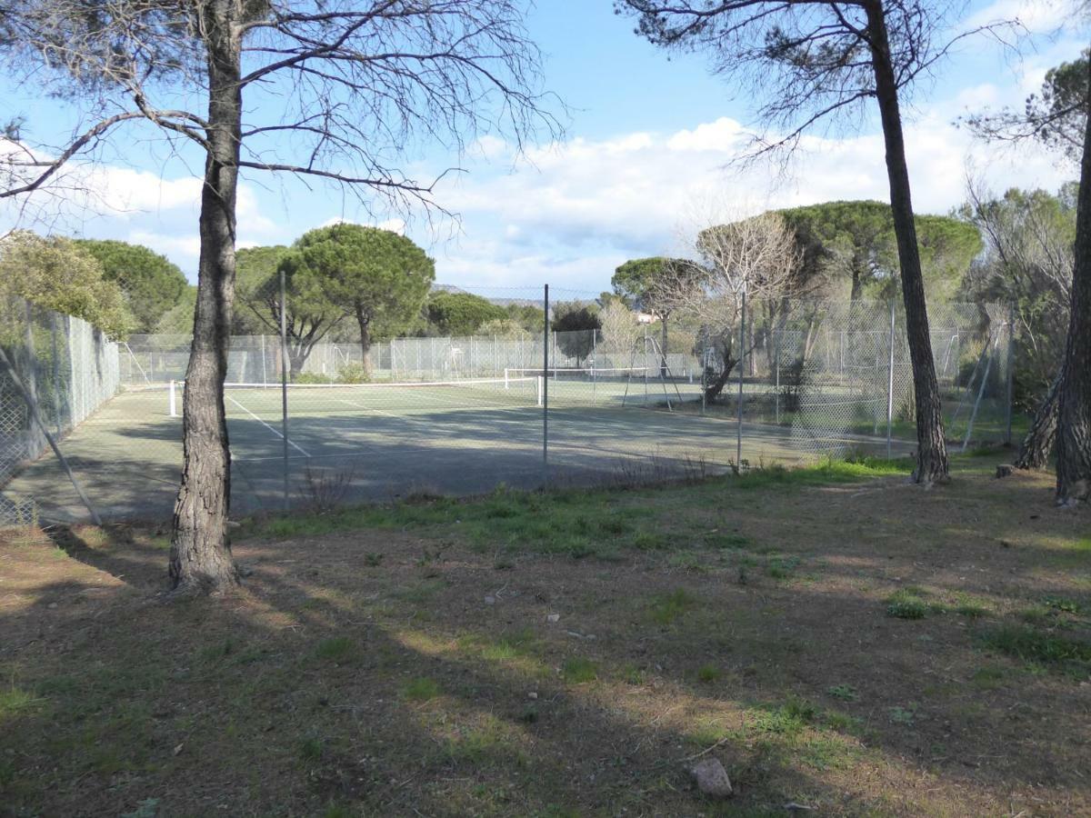 Residences Du Golf Saint-Raphaël Dış mekan fotoğraf